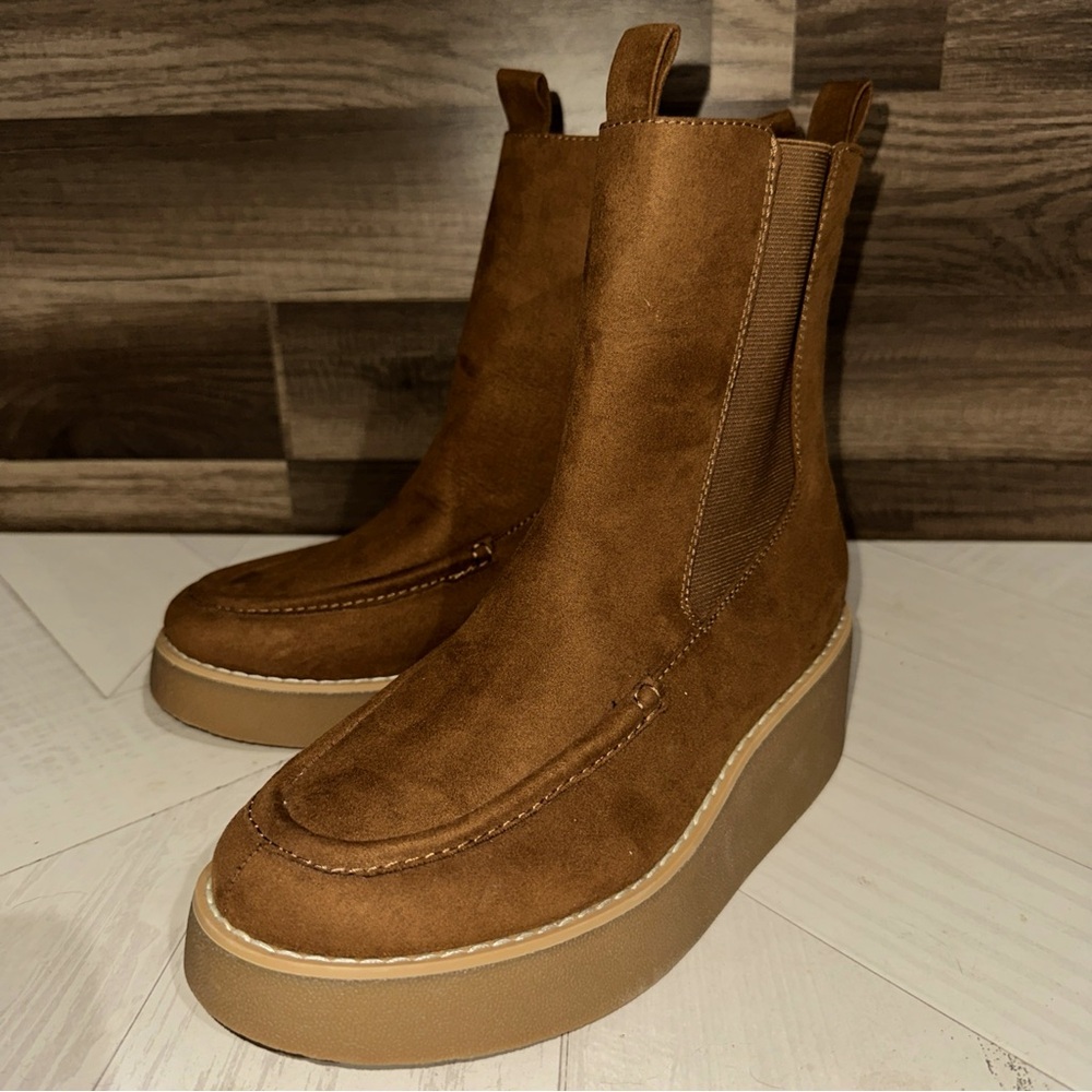 Womens‎ London Underground Faux Suede Platform Chelsea Boots Size 9 Zipper